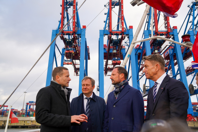 Collaboration towards greener maritime shipping was the key talking point during the visit to the Port of Hamburg, Europe’s second largest. Photo: Simen Løvberg Sund, The Royal Court
